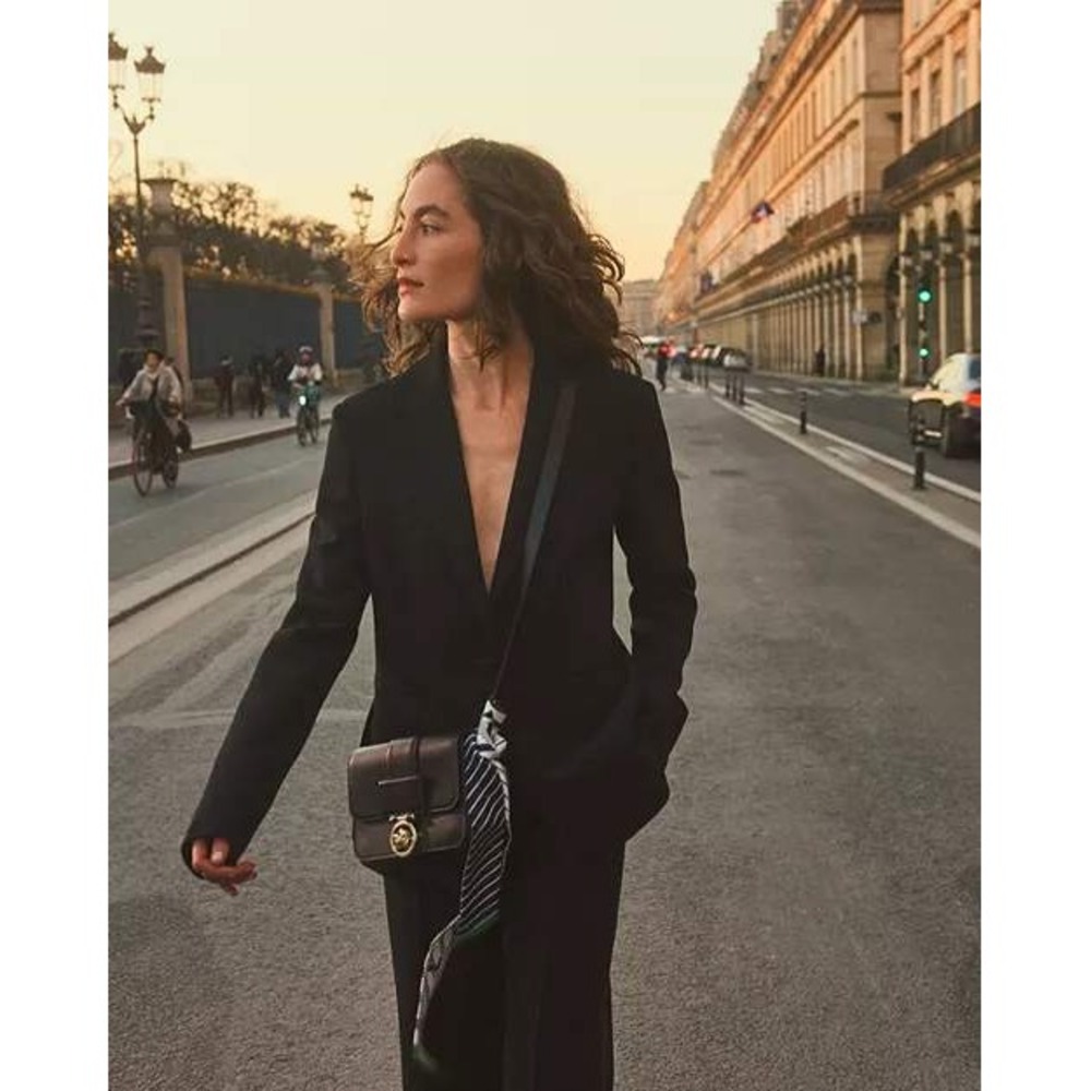 LONGCHAMP Box-Trot Leather Crossbody Bag Black Gold Medallion Flap Classic Small - Picture 2 of 16